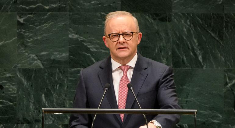 Australia urges global cooperation on climate, AI checks and international law