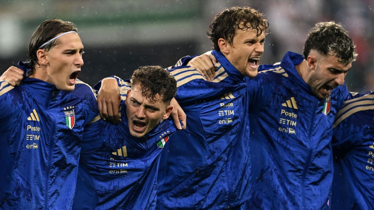 Pio and Sebastiano Esposito start for Italy, a first for brothers since 1915 - ESPN