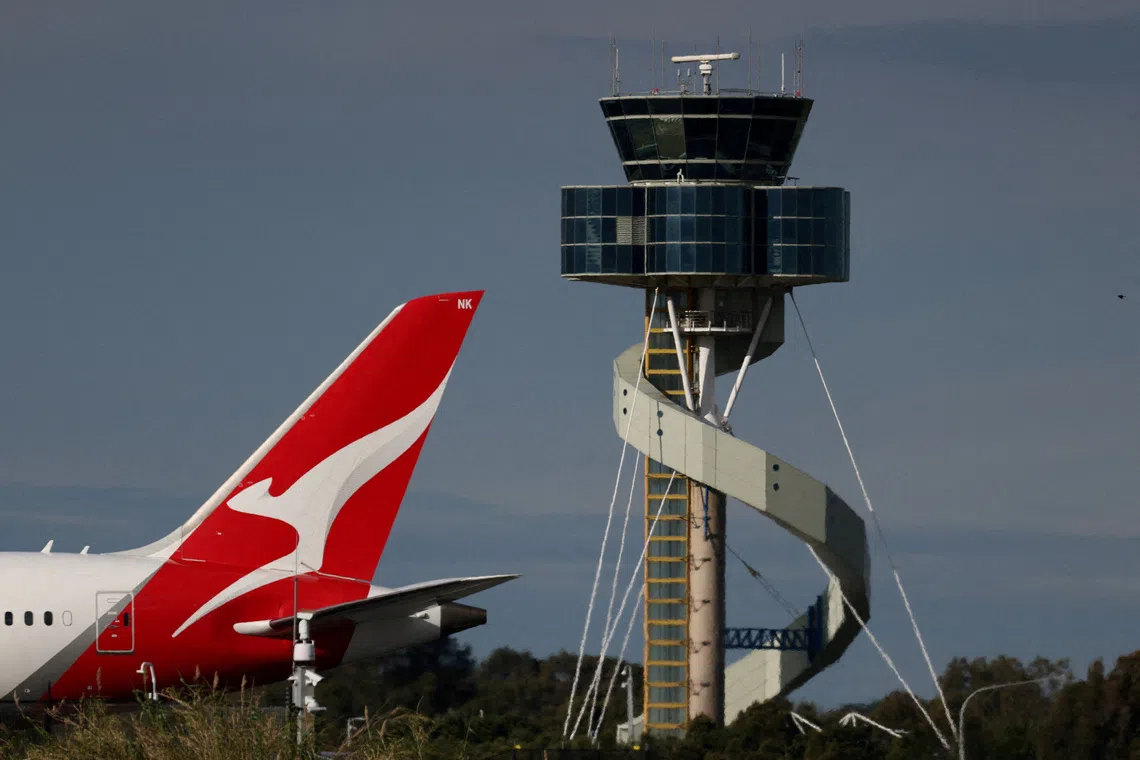 Near misses at Sydney airport 20% above national average, regulator finds