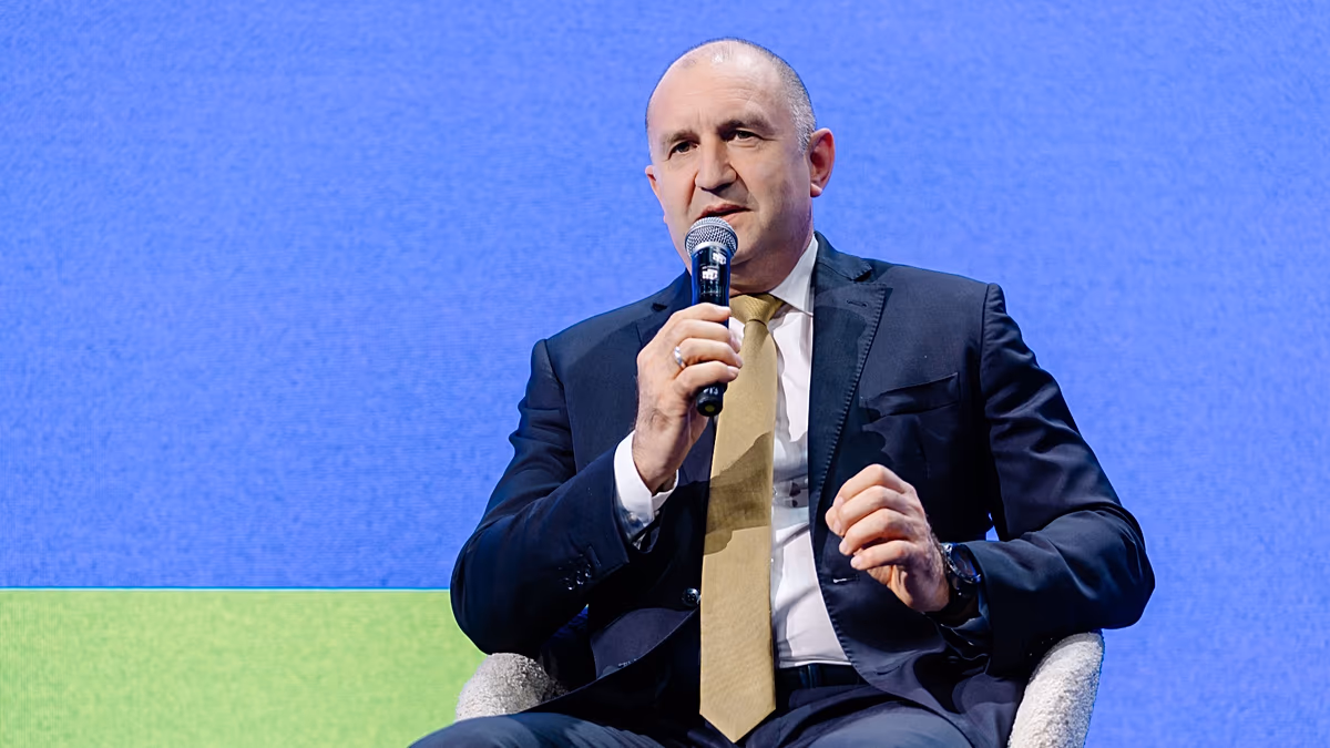 Bulgarian PM Rumen Radev urges European dialogue with Russia to avert nuclear attack