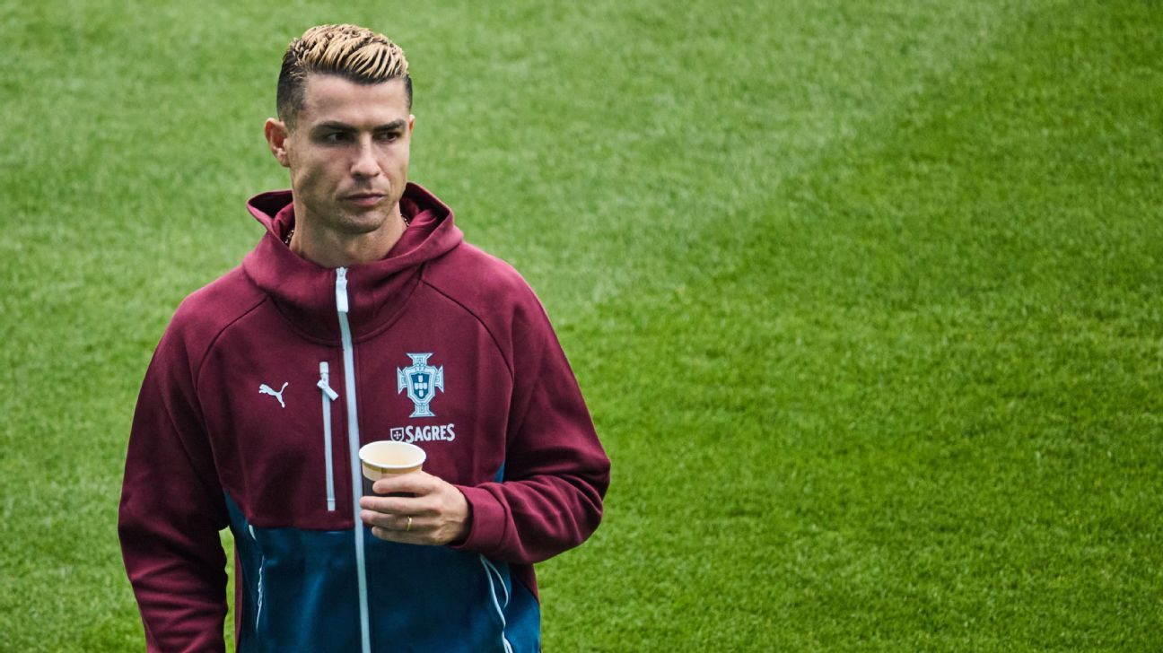 Portugal coach set to bench Ronaldo again: I make the decisions - ESPN