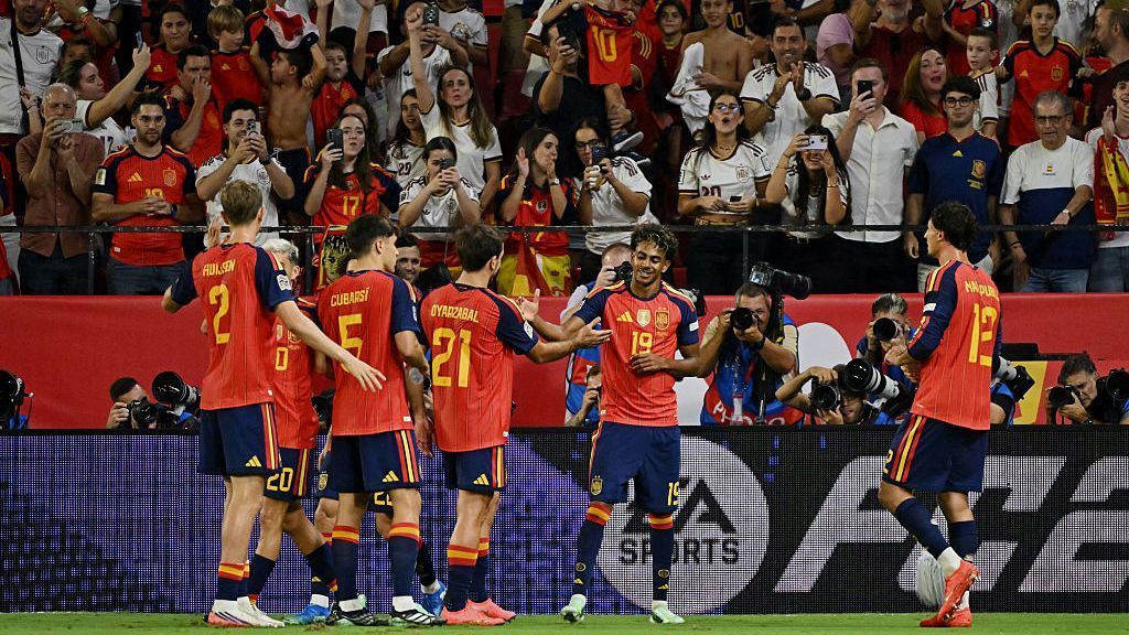 De la Fuente says Yamal puts 'his magic' at service of Spain - ESPN