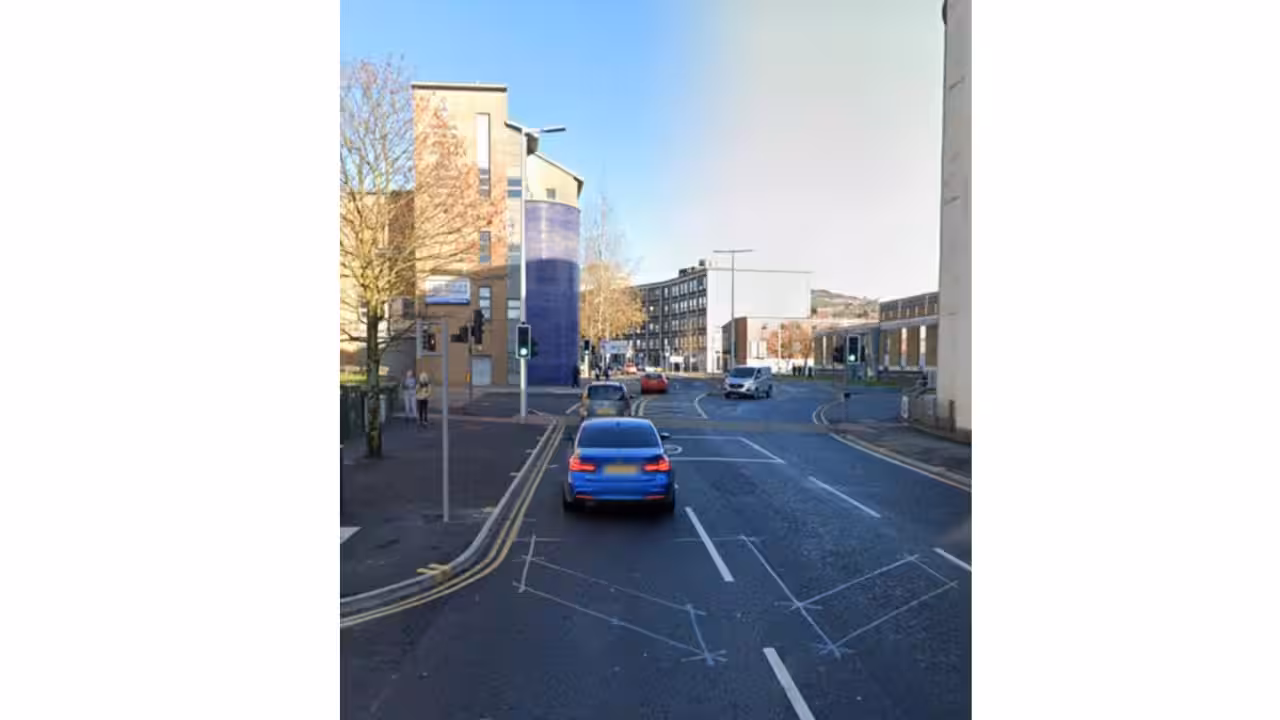 UK man keeps returning to the same road<br>