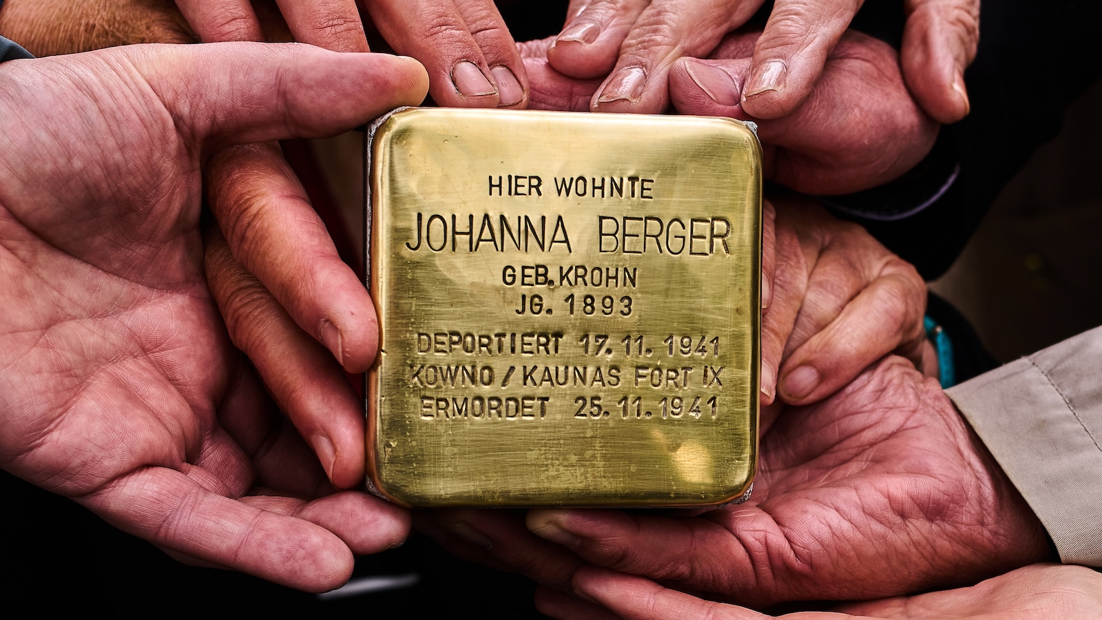 German town decision to halt Holocaust memorial plaques sparks outrage