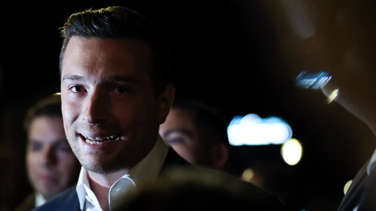 Party leader of the Rassemblement National cornered by revelation of antisemitic chats