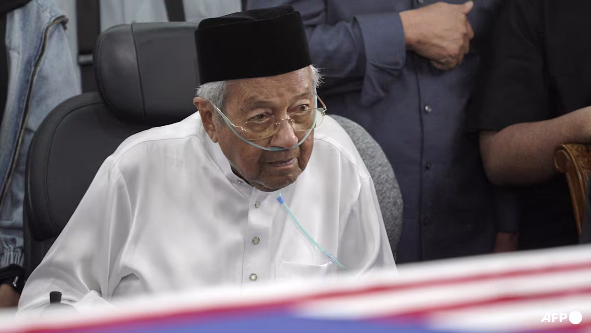 Former Malaysia PM Mahathir admitted to hospital for observation following wife’s passing