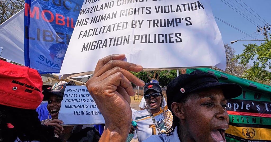 UN experts say US deportations to third countries cause 'cascade' of rights abuses