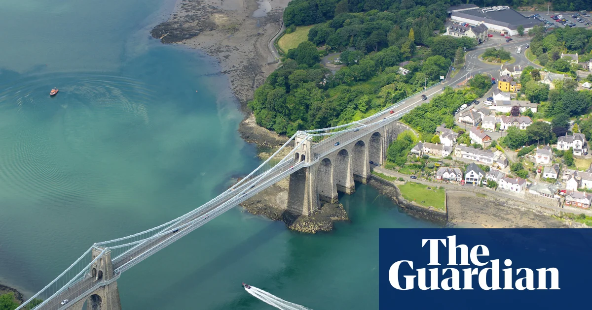Body of newborn baby found on Welsh shoreline, prompting search for mother
