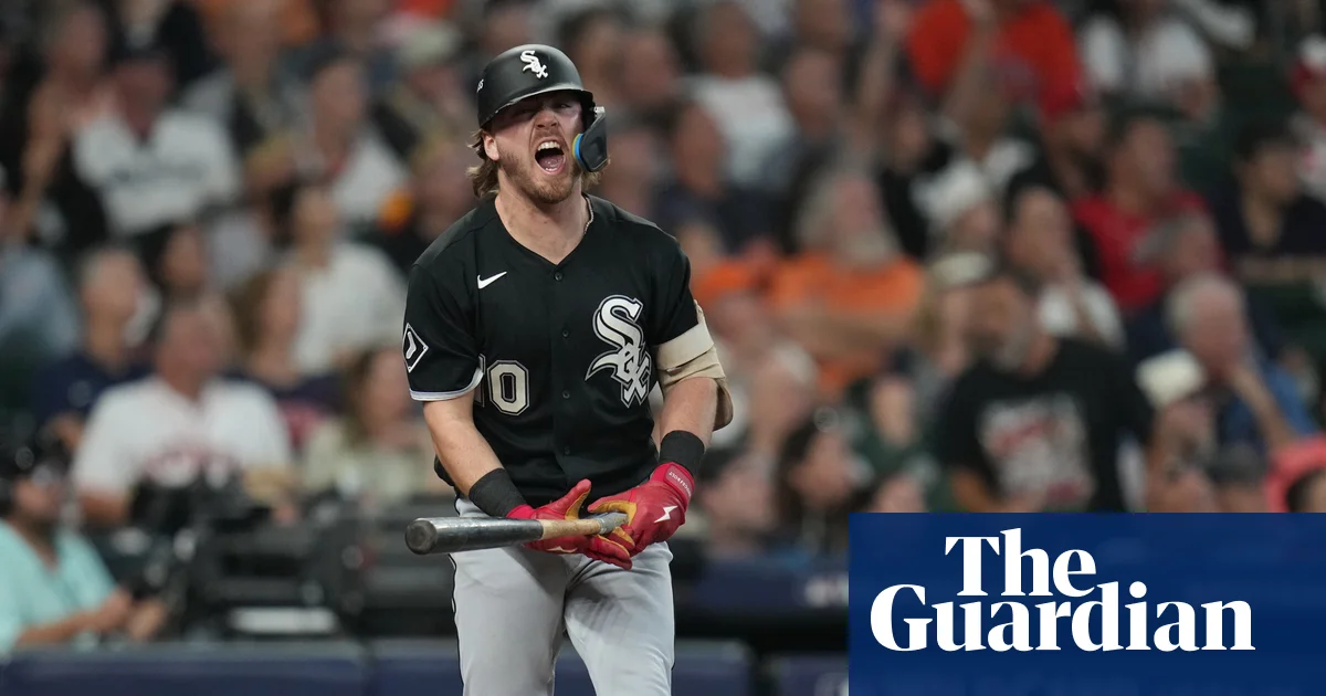 White Sox sweep aside Astros to end 21-year wait for playoff series win