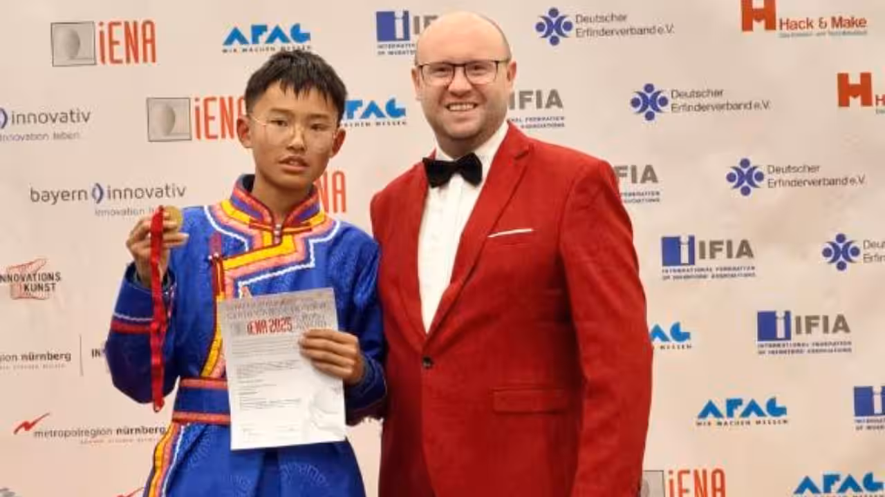 How 14-year-old Jia Mingxuan turned Aohan’s dry climate into an invention idea<br>