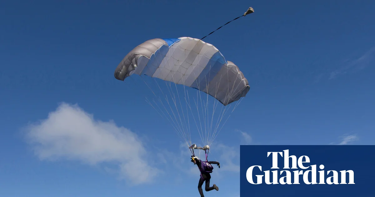 Team of skydivers drop in to help survivors of a plane crash in Wisconsin