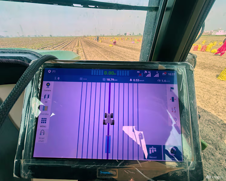 An AI-operated driverless tractor is used to harvest potatoes at a farm near Karnal, India, on Feb 10, 2026. (Photo: AP/Piyush Nagpal)