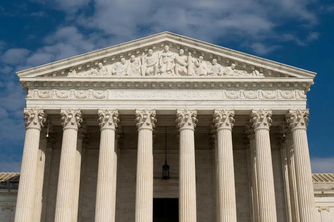 US Supreme Court lifts limits on third-country deportations
