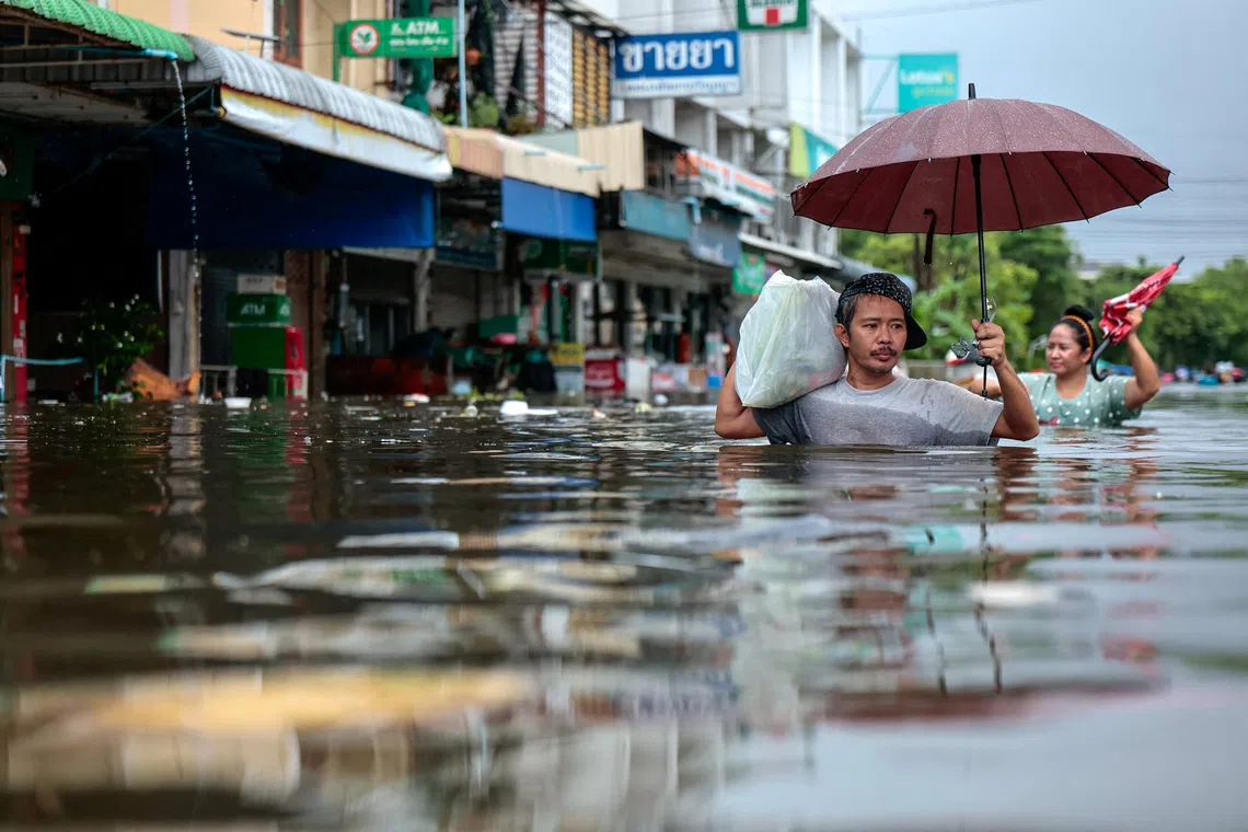 Thailand declares two-day civil service holiday due to floods