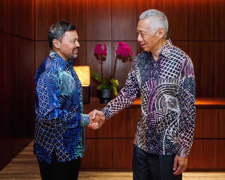 Brunei's crown prince Al-Muhtadee Billah during a meeting with Singapore's Senior Minister Lee Hsien Loong on Sep 29, 2026. (Photo: Facebook/Lee Hsien Loong)