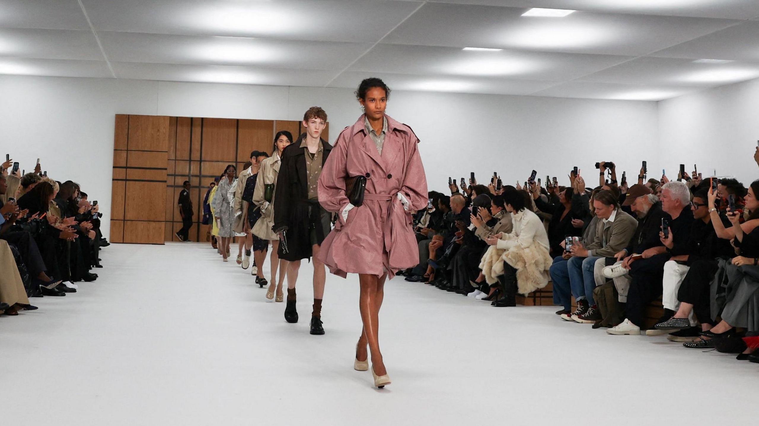 Models present creations at the Burberry Spring/Summer 2027 collection show during London Fashion Week, in London, Britain, September 21, 2026. 