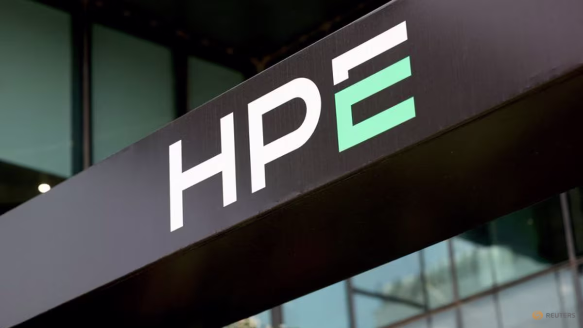 HPE boosts networking growth outlook, gets $1.2 billion AI order from cloud firm Vultr